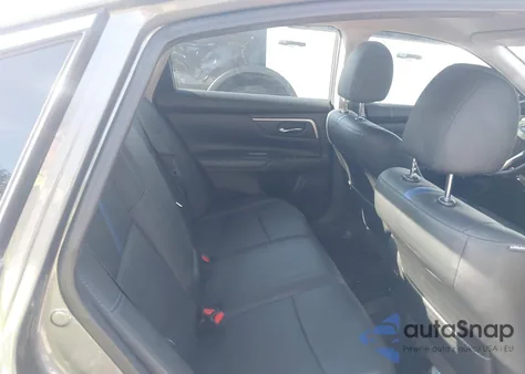 2018 Nissan Altima 2.5 Sr z USA, uszkodzony, nr VIN 1N4AL3AP2JC147421